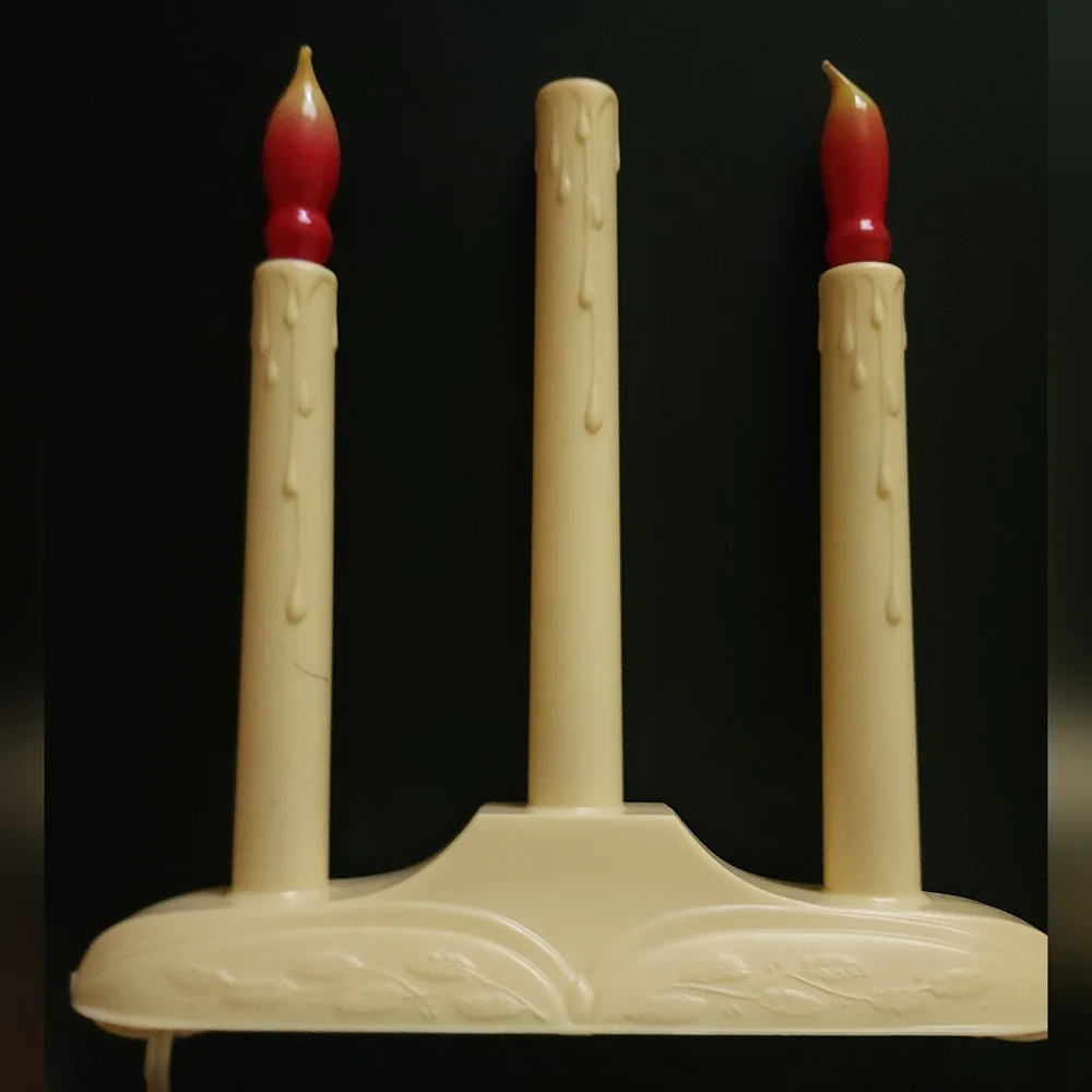 Noma 3 Light Electric Candle And 5 Paragon Electric Candles